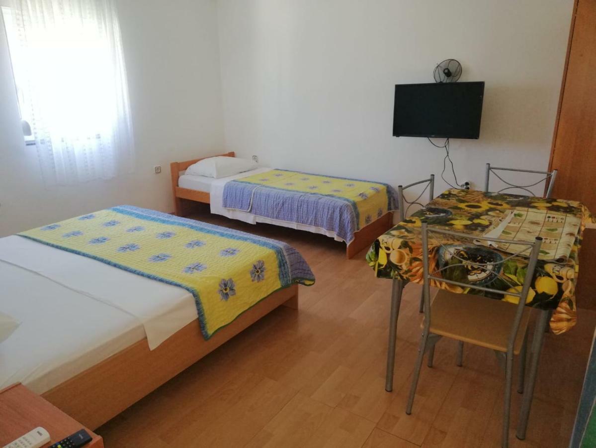 Apartmani Kovacic Murter Zewnętrze zdjęcie